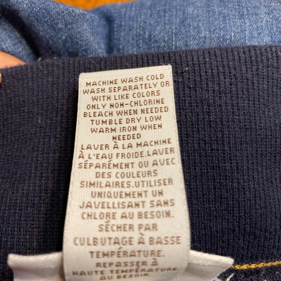 Liz Lange maternity jeans. Size 4. - Picture 5 of 9